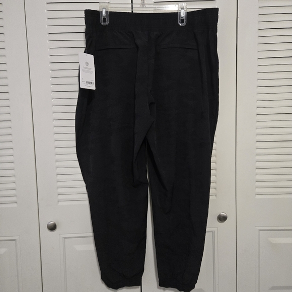 NWT Athleta Brooklyn Camo Jogger Size 22  #014 - Picture 2 of 9